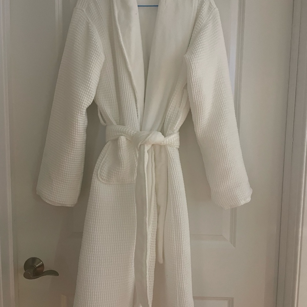 Pottery Barn Waffle Weave White Robe.